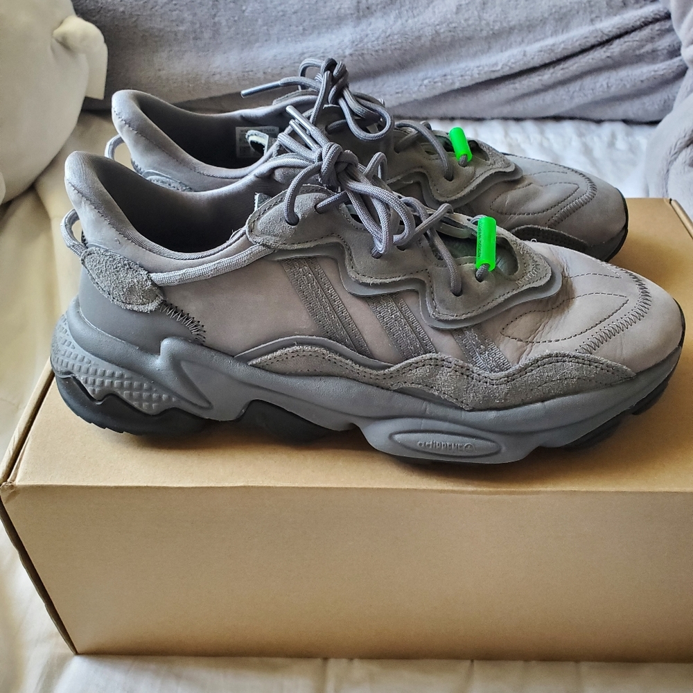 Adidas Ozweego - Used No Box - US M8.5/W9.5 - Grey / Solar Green